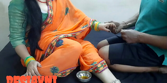 aunty,boobs,desi,dirty,hindi,hot,indian,massage,mom,punjabi,sex,sexy,