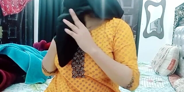 amateur,aunty,boyfriend,dirty,hindi,homemade,indian,masturbating,pakistani,punjabi,sex,solo,student,verified,wife,